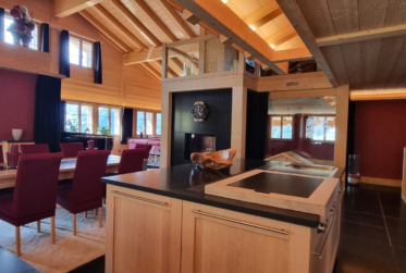 Beautiful and luxurious chalet with indoor pool- Gstaad Valley