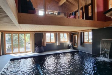 Beautiful and luxurious chalet with indoor pool- Gstaad Valley
