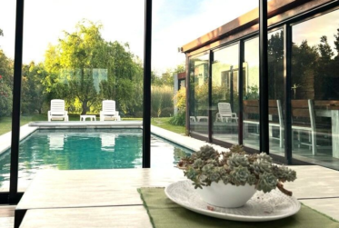 URUGUAY - Montevideo region - Magnificent villa with pool in a gated and secure area