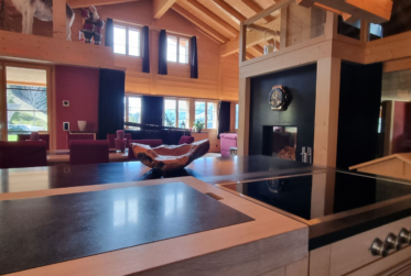 Beautiful and luxurious chalet with indoor pool- Gstaad Valley