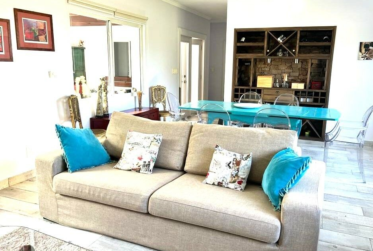 URUGUAY - Montevideo region - Magnificent villa with pool in a gated and secure area