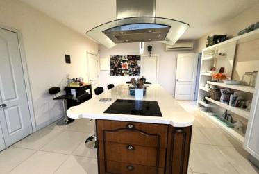 URUGUAY - Montevideo region - Magnificent villa with pool in a gated and secure area