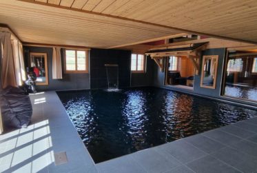 Beautiful and luxurious chalet with indoor pool- Gstaad Valley