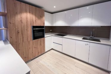 Rare opportunity in Château-d'Œx: 5 room apartment with panoramic view