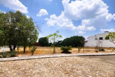 Exclusive Villa in a private residential area