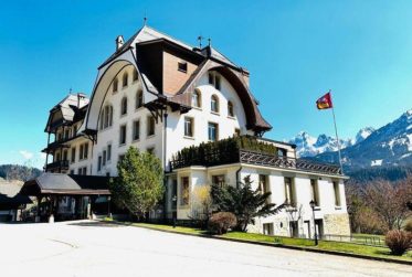 High-end apartment in Château-d'Oex with SPA and breathtaking vistas