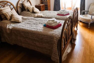 Beautiful 3.5-Room Apartment within a Historic Alpine Residence
