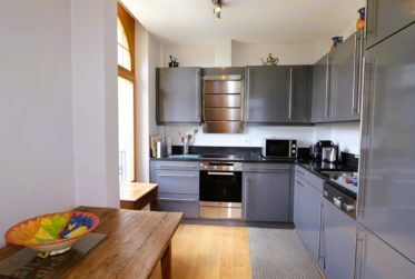 Beautiful 3.5-Room Apartment within a Historic Alpine Residence