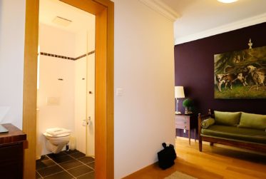 Beautiful 3.5-Room Apartment within a Historic Alpine Residence