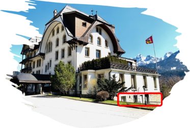 Magnificent apartment in a luxurious historic residence