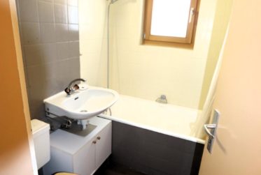 3 Rooms Flat, Flat to renovate